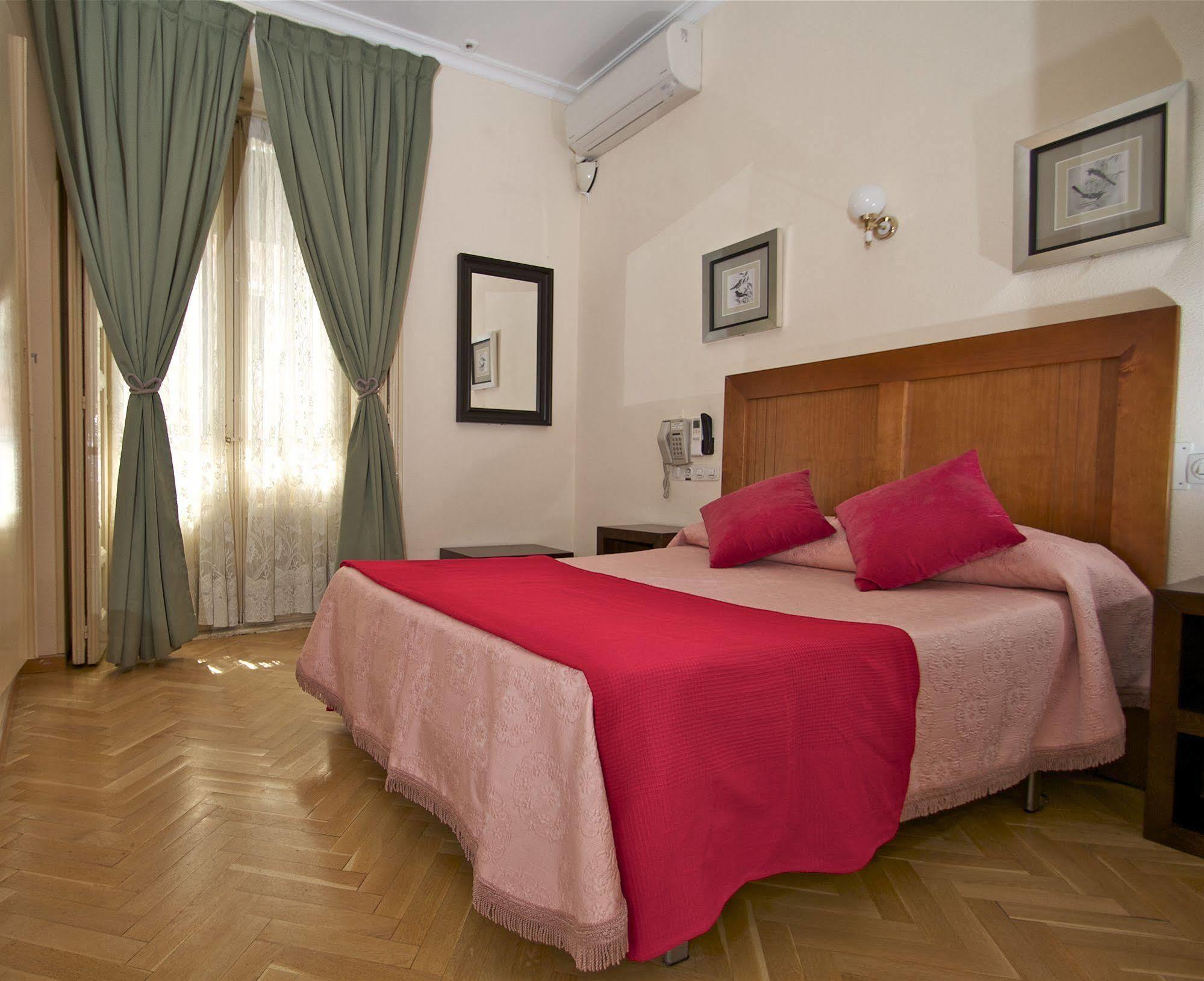 Hostal Greco Gran Via Madrid Kültér fotó
