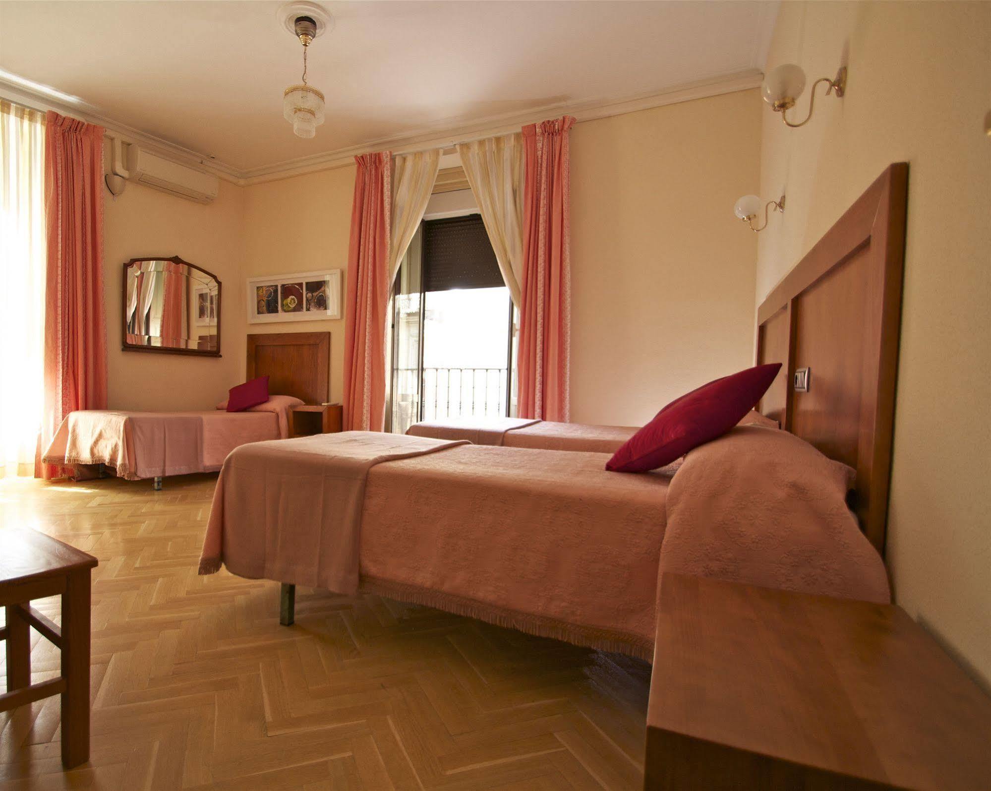 Hostal Greco Gran Via Madrid Kültér fotó